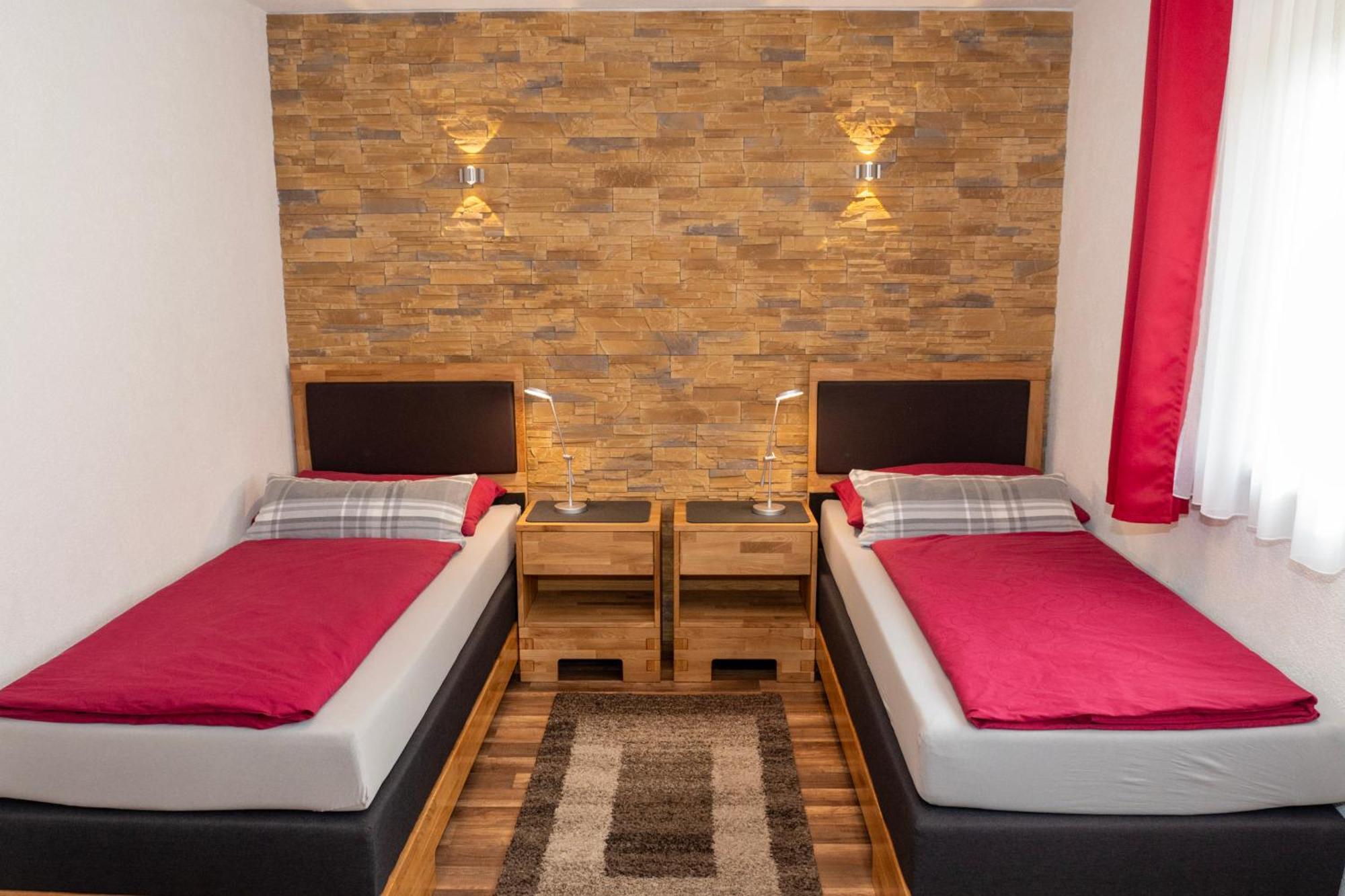 Haus Alpin Apartments Pettneu am Arlberg Buitenkant foto